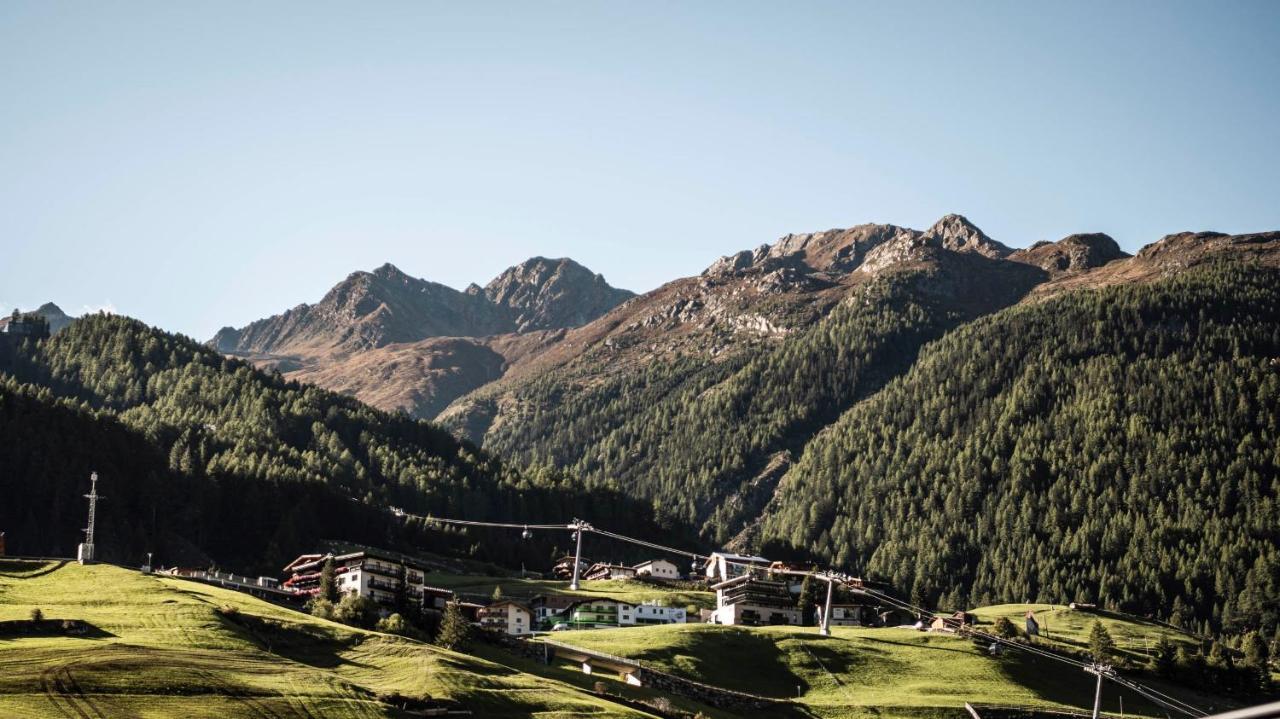 Die Berge Lifestyle-Hotel Soelden Екстериор снимка